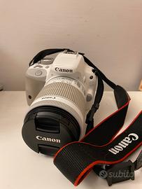 Canon EOS 100 D