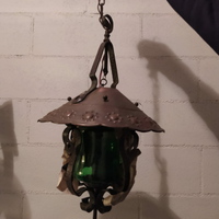 Lampadario a lanterna in ferro battuto e rame