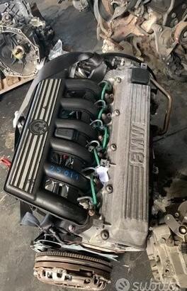Motore BMW serie 5 e39 256T1 2.5 TD