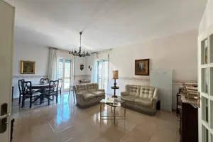 4 LOCALI A CASERTA