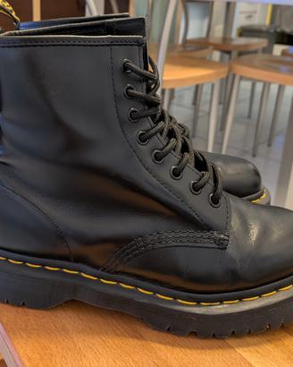 Anfibi Dr Martens 1460