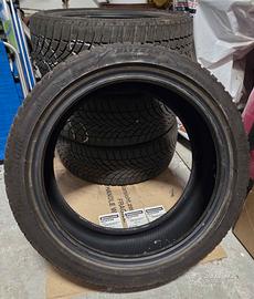 4 Gomme Invernali 205/45 R17 Bridgestone Blizzak 5
