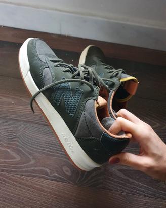 New Balance verde militare