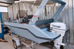 Salpa 6mt + Johnson 40cv 2t