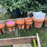 Vaso più sottovaso in ferro 4 euro. Ritiro a Besoz