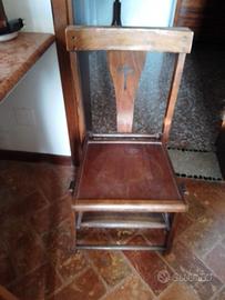 vecchia sedia inginocchiatoio