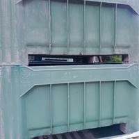 bins in plastica chiusi