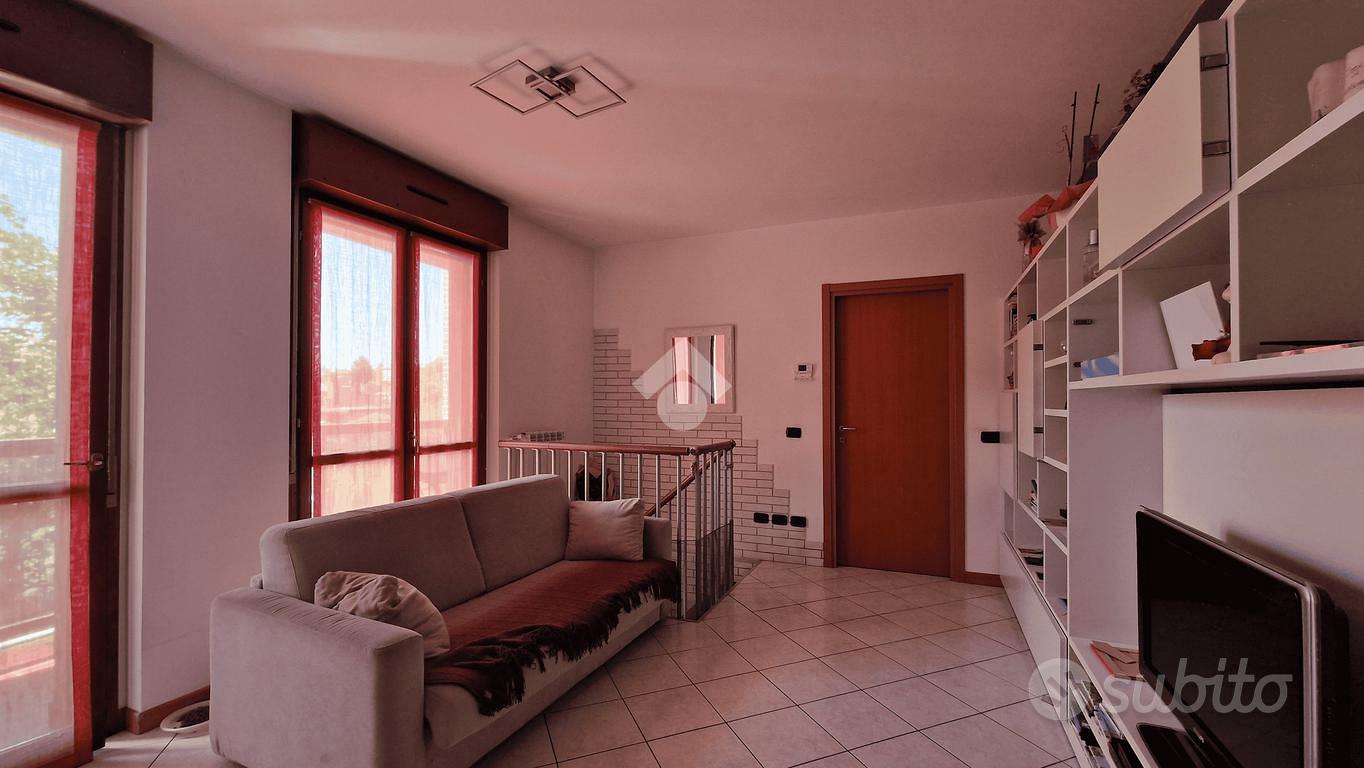 Apartment in Gallarate, Azalee, Cascinetta - Altro