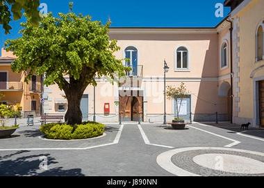 DURAZZANO (BN) piccolo palazzo in tufo