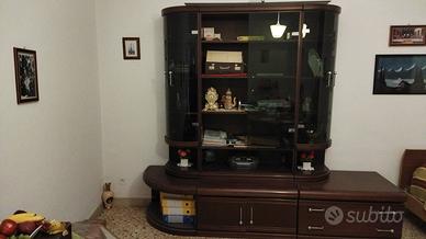 Mobile soggiorno con vetrina, libreria e cassetti