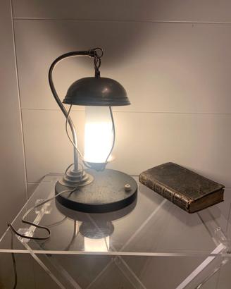 Lampada da tavolo Art Nouveau primi 900