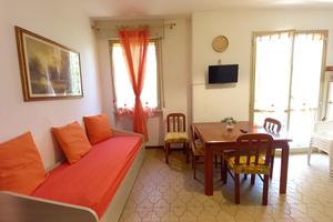 GIUGNO 50 mt DAL MARE CON GIARDINO Lido Adriano