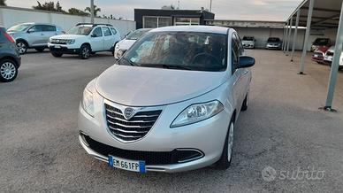 Lancia Ypsilon 1.2 69 CV Unyca