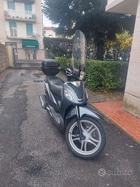 scooter Sym 125