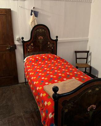 Letto singolo  antico restautato con rete doghe