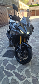 Suzuki gsx s 1000 gx