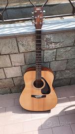 chitarra YAMAHA
