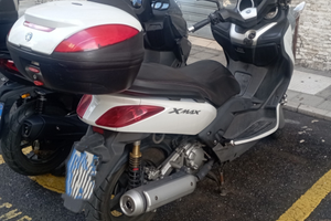 Yamaha x-max 250