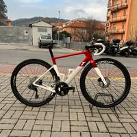 3t Exploro Racemax
