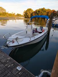 Open semicabinato pilotina barca 40 cv