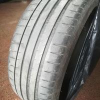 Gomme Michelin 225 45  R19