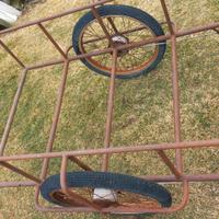 carretto completo di freni sulle due ruote