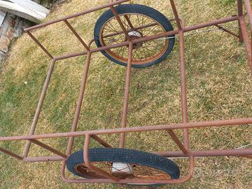 carretto completo di freni sulle due ruote