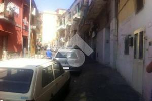 MONOLOCALE A ERCOLANO