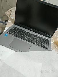 Computer portatile Acer NUOVO