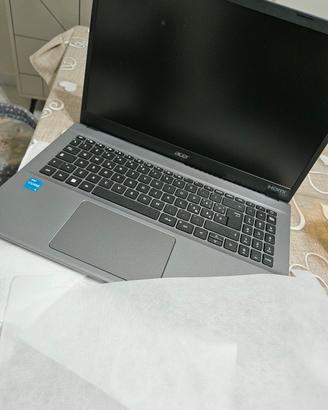 Computer portatile Acer NUOVO