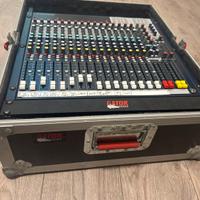 Mixer Soundcraft FX16II Lexicon effects + case