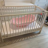 Letto bambino pari al nuovo 120x60 con materasso