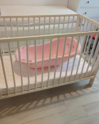 Letto bambino pari al nuovo 120x60 con materasso