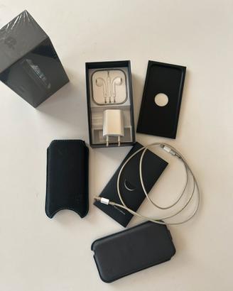 IPhone 5 16GB Black da riparare con accessori