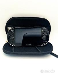 Psvita Completa di cavetto e custodia