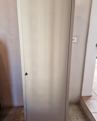 Mobile metallico