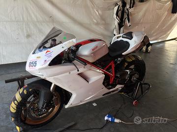 Ducati 1098 R motore SBK