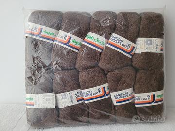 10 Gomitoli di lana 