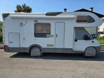 Camper Knaus 2800 TD del 2002