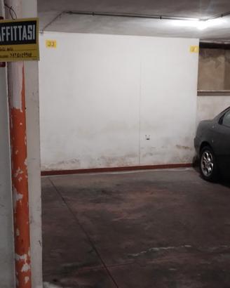 Posto auto in garage condominiale