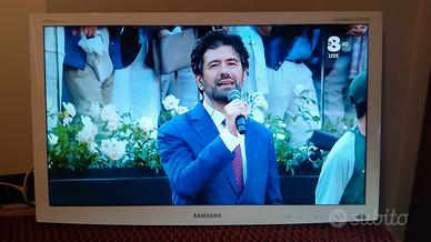 TV Samsung SyncMaster T24B300