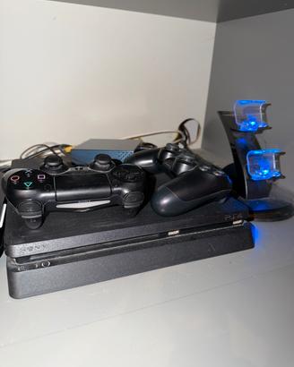 PS4 Slim con 2 joystick + stand ricarica