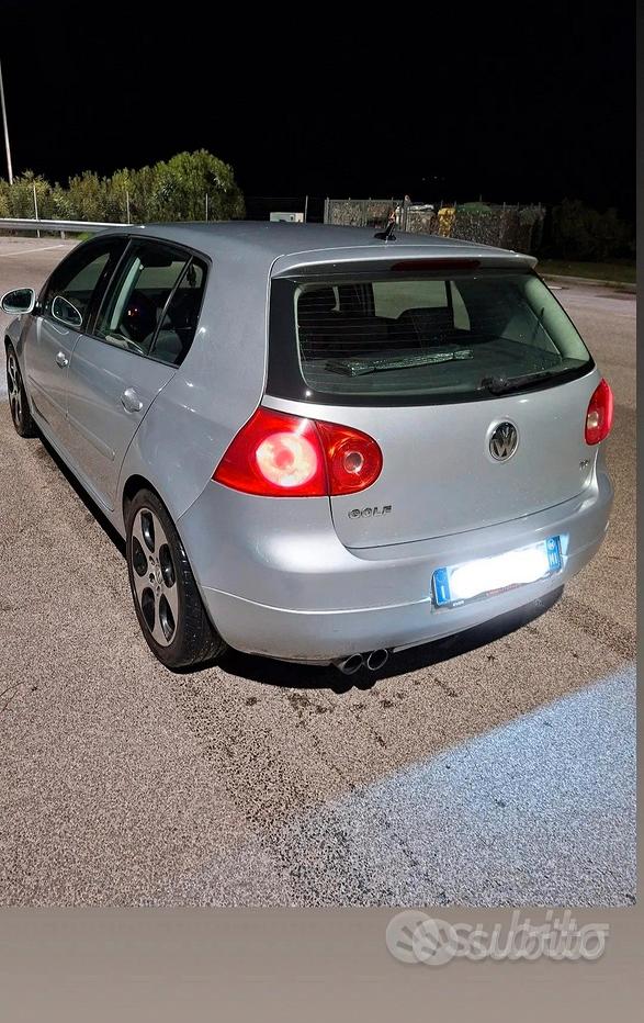 VOLKSWAGEN Golf 5ª serie