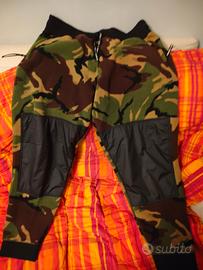 pantaloni militari Vans