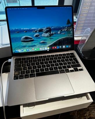 Apple Macbook Air 13.6" M2, 8GB, 256GB - GARANZIA