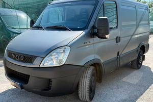 IVECO DAILY 3.0 140CV passo Corto tetto Basso 2011