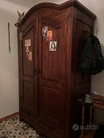 Armadio in legno