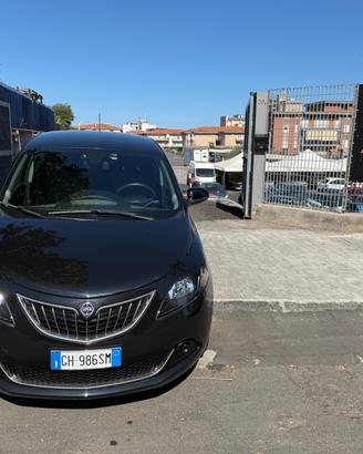 Lancia Ypsilon 1.0 FireFly 5 porte S&S Hybrid Ecoc