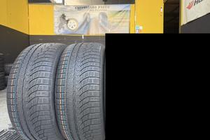 2 Gomme 215/40R17 Nokian invernali 80% residui