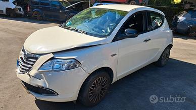 LANCIA Y 2012 SOLO PER RICAMBI